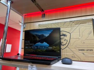Ноутбук MSI MS 16R