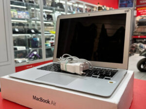 Ноутбук Apple MacBook