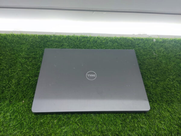Ноутбук Dell vostro p 75 g