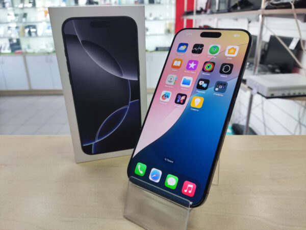 Apple iPhone 16 Pro Max (256 ГБ. Черный)