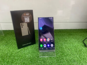Samsung Galaxy S24 Ultra (256 ГБ. Черный)